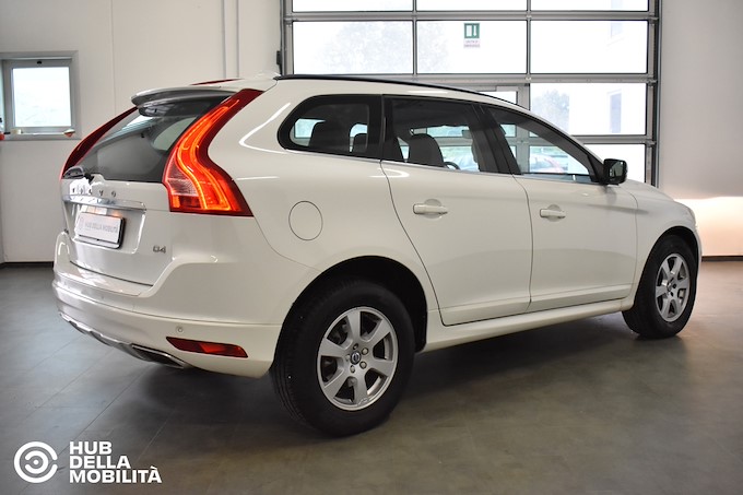 VOLVO XC60 D4 Momentum